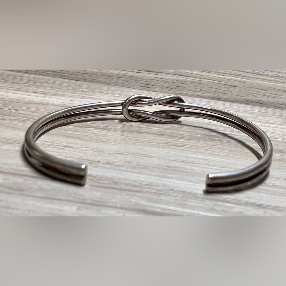 Vintage Designer Sterling Silver Interwoven Knot Cuff Bracelet, 6-6.5", 10.5g - Picture 5 of 8